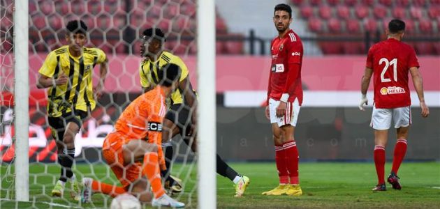 سمير عثمان يوضح حقيقة وجود ركلة جزاء لفريق المقاولون أمام الأهلي