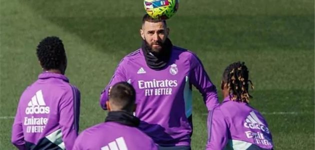 ماركا: غياب وشيك لـ بنزيما أمام إسبانيول من أجل ليفربول وبرشلونة